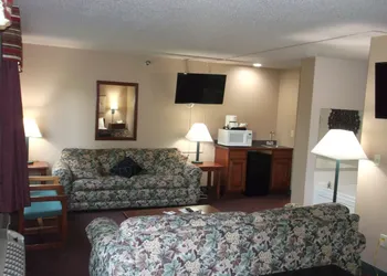De Smet Super Deluxe Inn and Suites hotel thumbnail 3