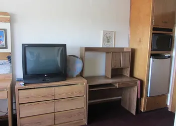 Warrick Plaza Inn hotel thumbnail 7