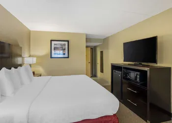 Best Western Harrisburg North Hotel hotel thumbnail 6