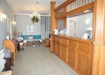 Smugglers Cove Inn hotel thumbnail 5