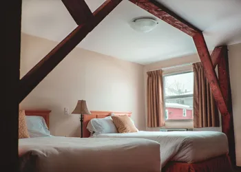 Smugglers Cove Inn hotel thumbnail 7