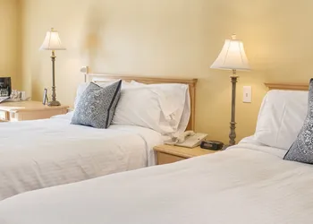 Smugglers Cove Inn hotel thumbnail 8