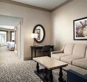 West Inn & Suites hotel detail image 4