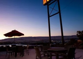 Celilo Inn hotel thumbnail 8