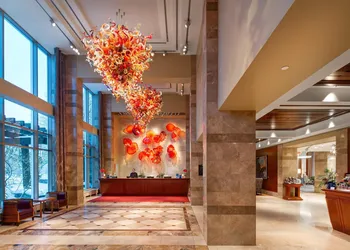 Hilton Lac-Leamy hotel thumbnail 4