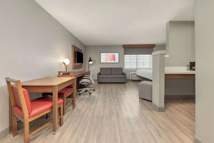 Hawthorn Extended Stay by Wyndham Bedford / Dallas hotel detail image 6