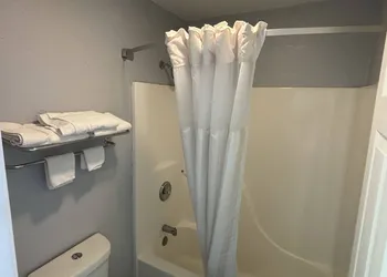 Clairmont Inn hotel thumbnail 5