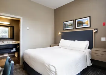 Mountaineer Lodge hotel thumbnail 2