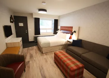 Mountaineer Lodge hotel thumbnail 6