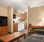 Days Inn & Suites by Wyndham Cochrane hotel detail image 4