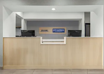 City Express By Marriott Manteno hotel thumbnail 4