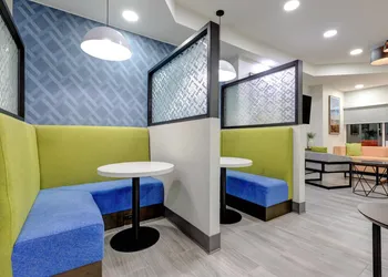 Hampton Inn Houston Deer Park Ship Area hotel thumbnail 2