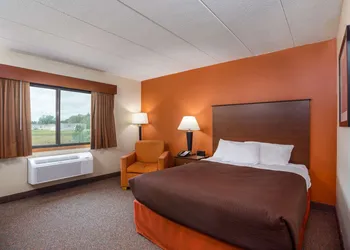 AmericInn by Wyndham Tomah hotel thumbnail 7