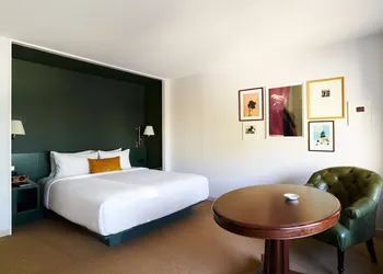 Park MGM Las Vegas hotel thumbnail 3