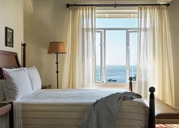 La Playa Hotel hotel thumbnail 8