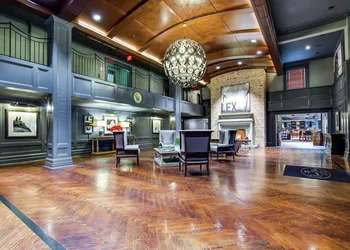 The Campbell House Lexington, Curio Collection by Hilton hotel thumbnail 3