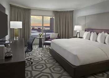 InterContinental Toronto Centre by IHG hotel thumbnail 8