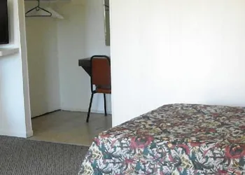 Stardust Motel and Suites El Dorado KS hotel thumbnail 5