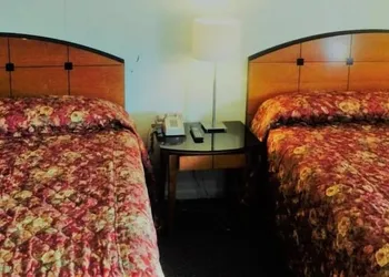Stardust Motel and Suites El Dorado KS hotel thumbnail 7