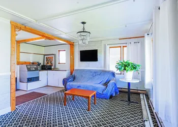 Country Hearth Inn & Suites By OYO Sturgis hotel thumbnail 3