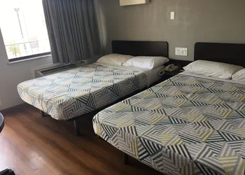 Motel 6 El Paso, TX - West hotel thumbnail 8