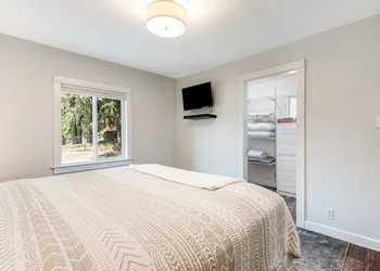Bend Riverside Rentals hotel thumbnail 7