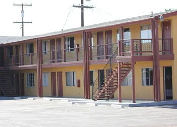 Cinderella Motel hotel thumbnail 8
