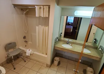 Baymont by Wyndham Seattle/Kirkland WA hotel thumbnail 7