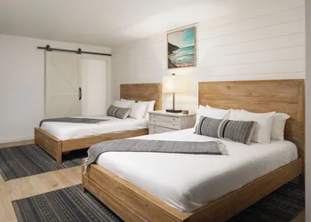 The Surfbreak Hotel hotel thumbnail 5