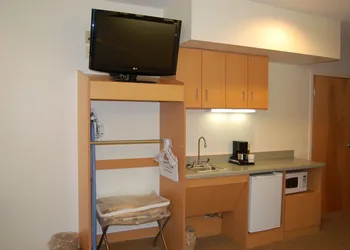 Microtel Inn & Suites by Wyndham Plattsburgh hotel thumbnail 7