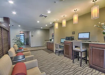 Comfort Suites Marietta - Parkersburg hotel thumbnail 7