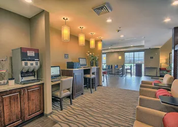 Comfort Suites Marietta - Parkersburg hotel thumbnail 8