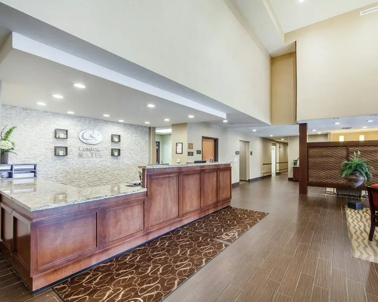 Comfort Suites Marietta - Parkersburg hotel detail image 6