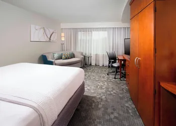 Courtyard by Marriott San Antonio Lackland hotel thumbnail 6