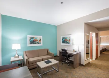 Holiday Inn & Suites Lake City by IHG hotel thumbnail 7