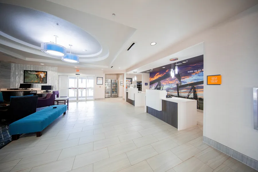 La Quinta Inn & Suites by Wyndham Big Spring hotel detail image 2