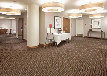Hilton Garden Inn New York/Central Park South-Midtown West hotel thumbnail 2