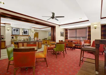 Hampton Inn Athens hotel thumbnail 4