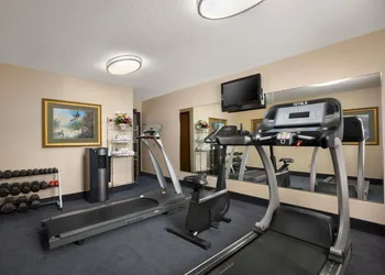Days Inn by Wyndham Keene NH hotel thumbnail 8
