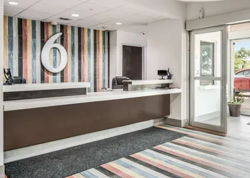 Motel 6 Cleburne, TX hotel thumbnail 4
