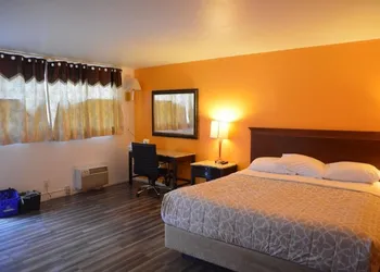 Glass Slipper Inn - Stanford Palo Alto hotel thumbnail 7