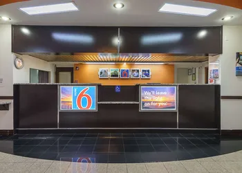 Motel 6 Decatur, GA hotel thumbnail 3