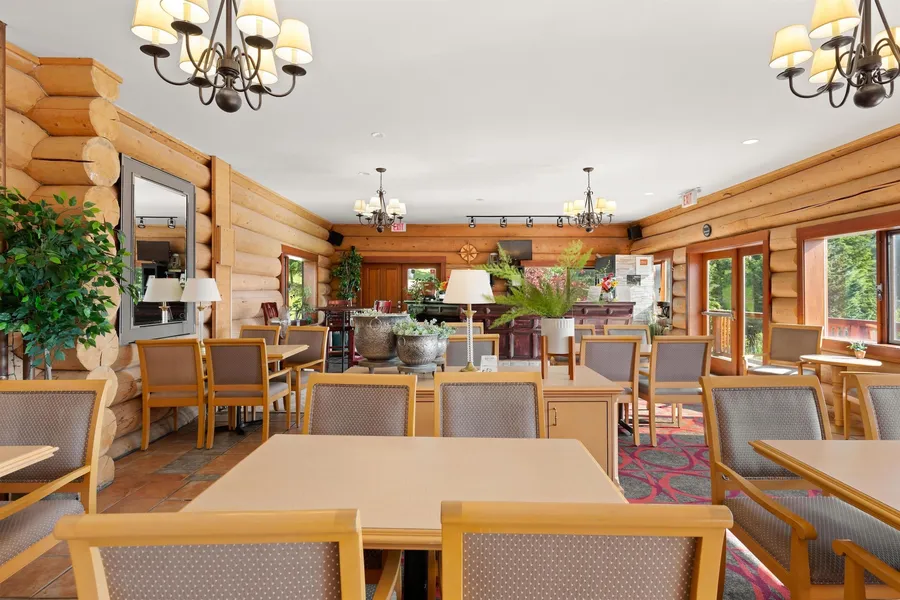 Kootenay Lakeview Resort, BW Signature Collection hotel detail image 2