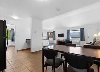 Kootenay Lakeview Resort, BW Signature Collection hotel thumbnail 8