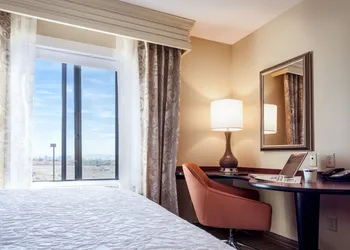 Hampton Inn & Suites Las Vegas-Red Rock/Summerlin hotel thumbnail 5