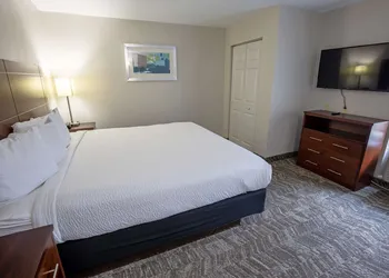 Best Western Plus Vermilion River Inn & Suites hotel thumbnail 7