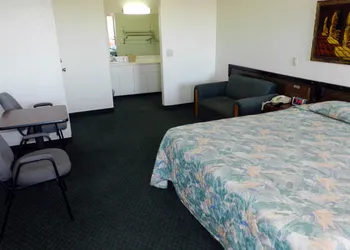 High Desert Motel Joshua Tree National Park hotel thumbnail 4