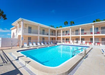 Belleair Beach Resort Motel hotel thumbnail 8
