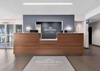 Microtel Inn & Suites by Wyndham Sweetwater hotel thumbnail 2
