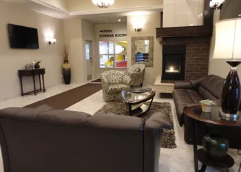 Ramada by Wyndham Emerald Park/Regina East hotel thumbnail 4